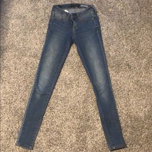 skinny jeans